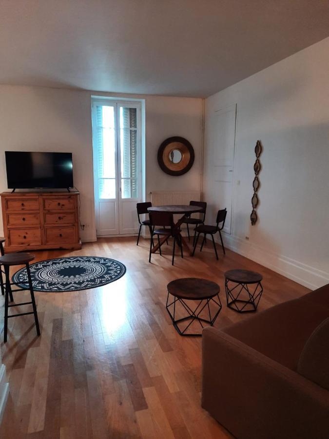 Appartement Jean Paul Sarthe Chalon-sur-Saône Exterior foto